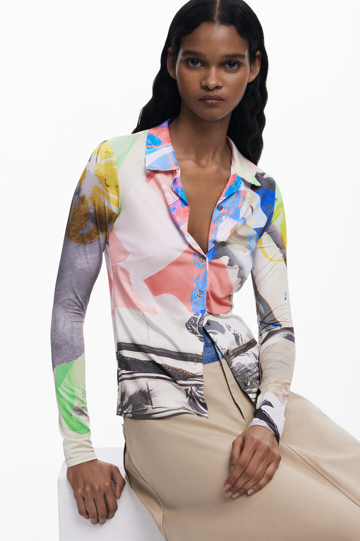 Camiseta abotonada collage | Desigual