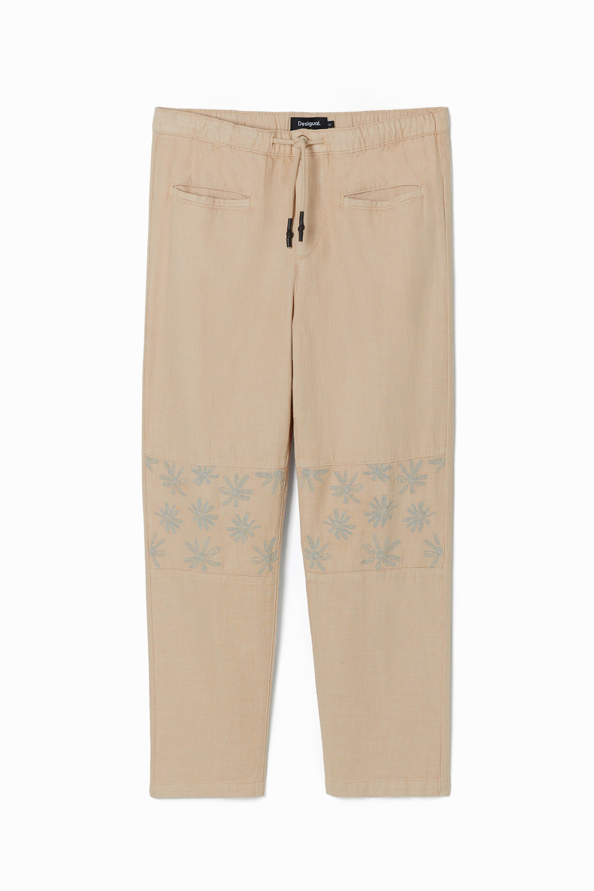 Pantalón con detalles florales