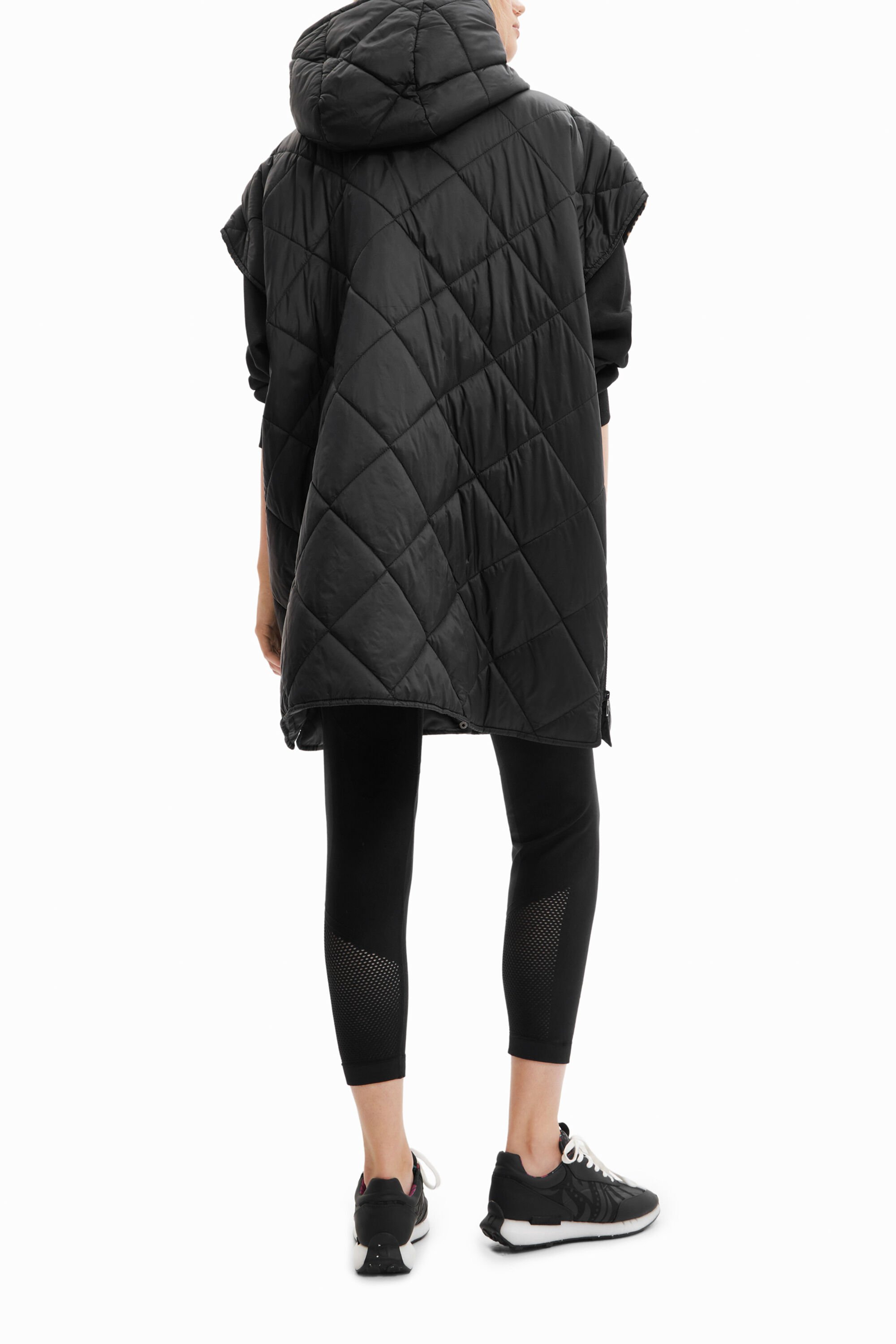 Poncho con stampa animalier Desigual Donna Abbigliamento Cappotti e giubbotti Poncho e Mantelle 