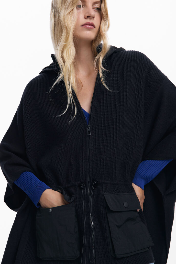 Poncho with hood and pockets | Desigual