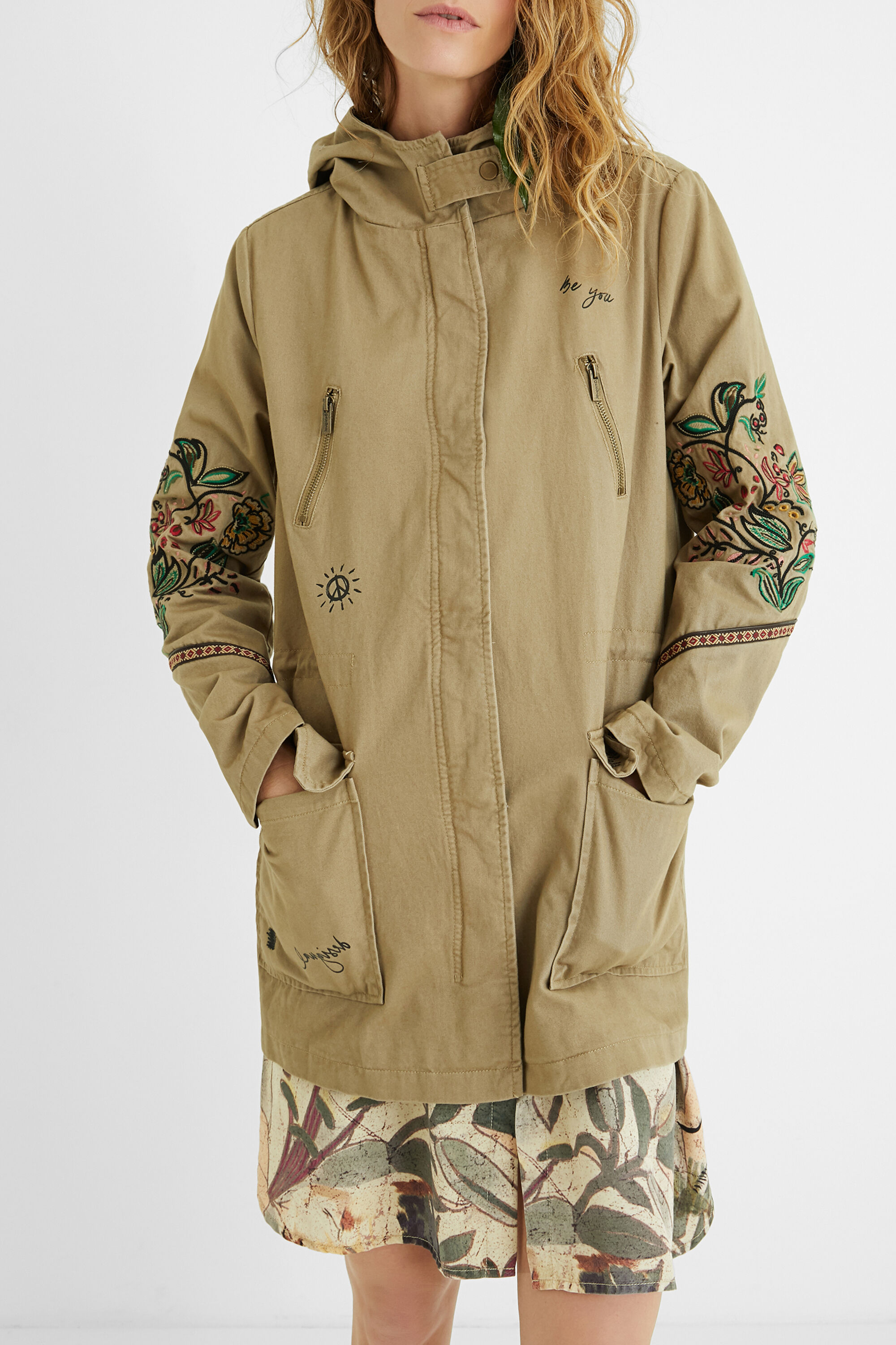 Parka capucha flores