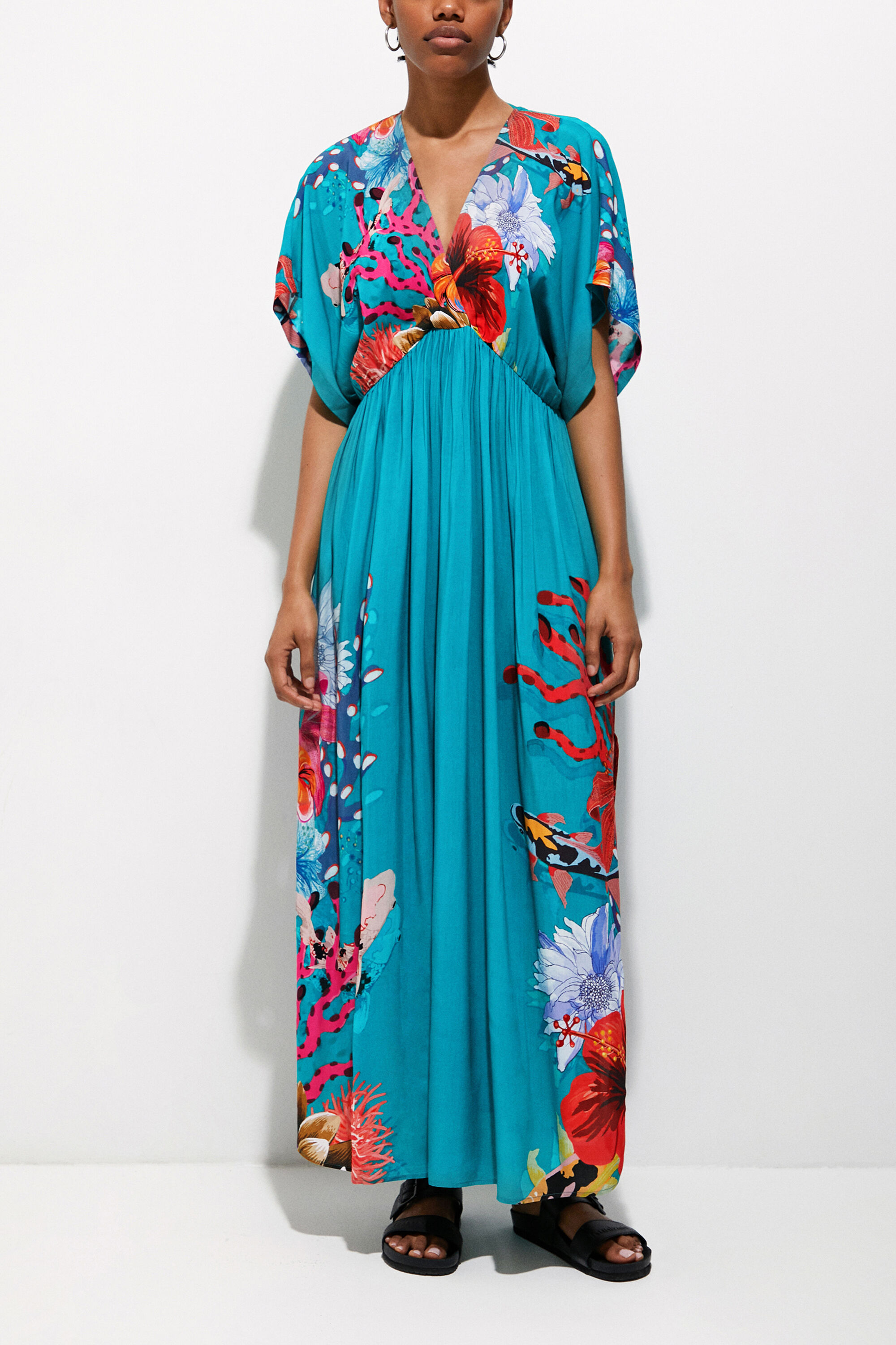 Sustainable coral maxi dress | Desigual.com