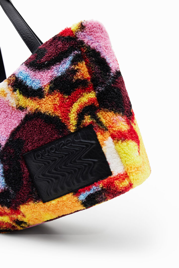 Faux sheepskin maxi shopper bag | Desigual