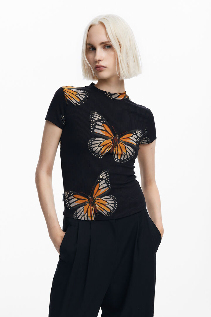 Short-sleeve butterfly T-shirt