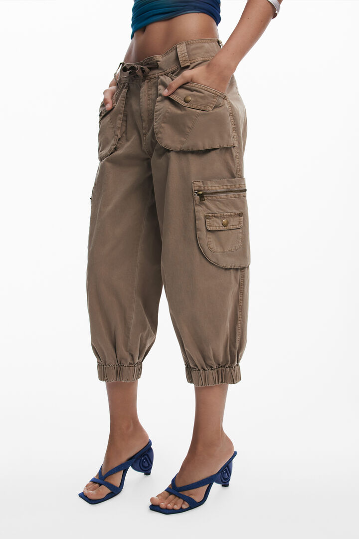Cargo capri pants | Desigual