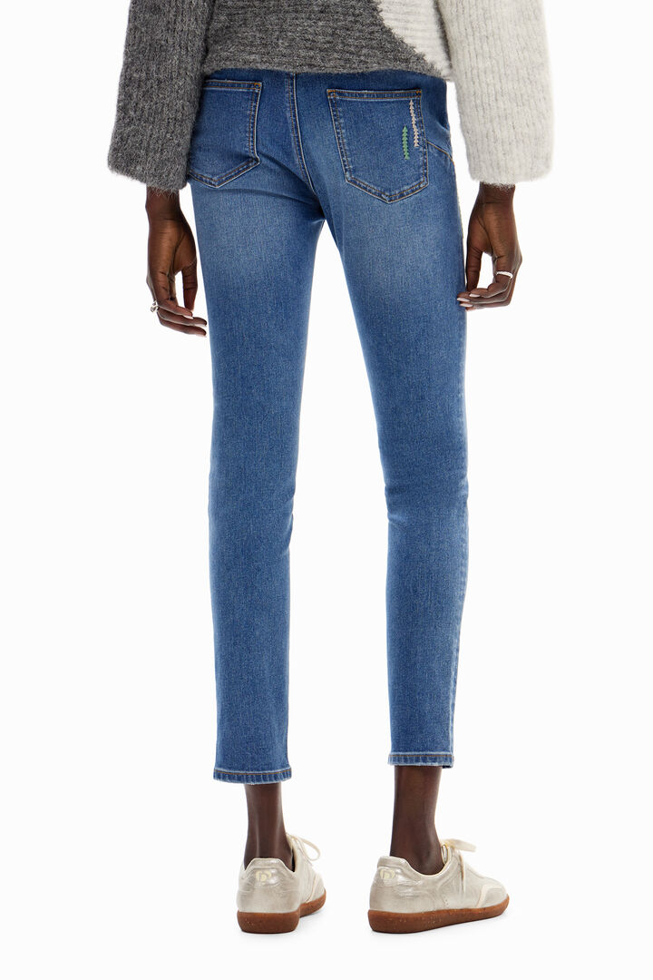 Slim embroidered jeans | Desigual