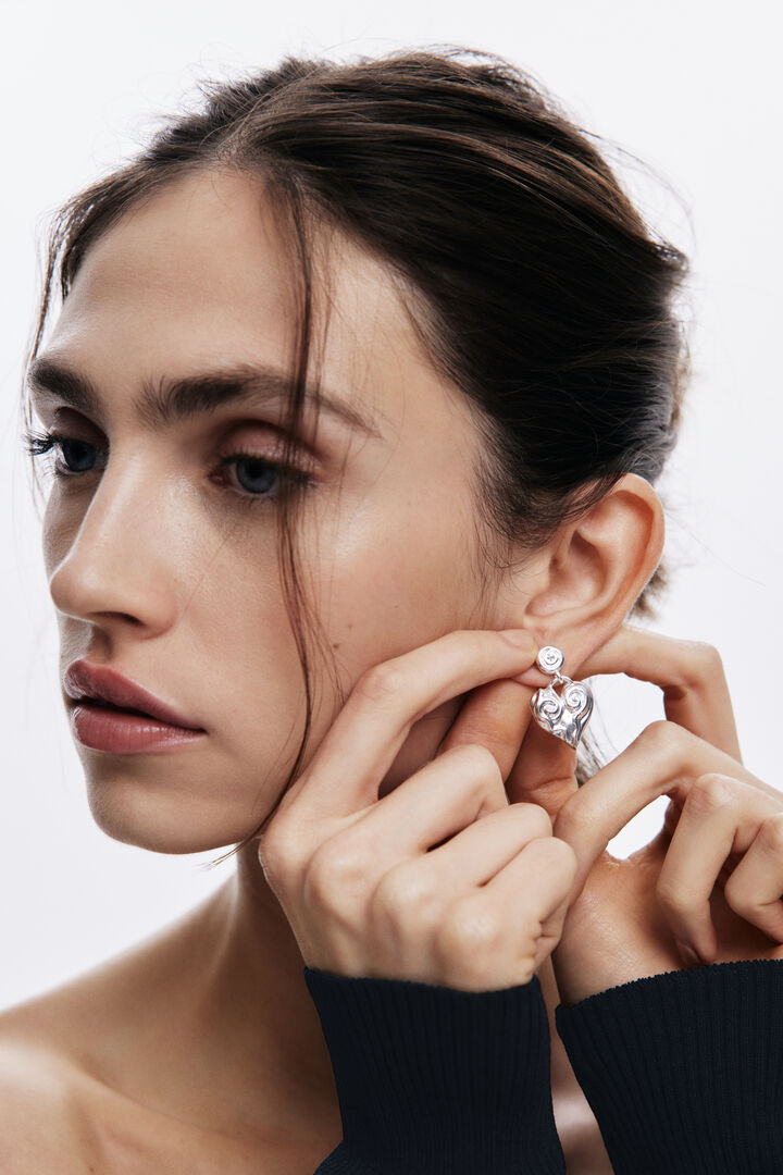 Zalio gold-plated heart earrings | Desigual