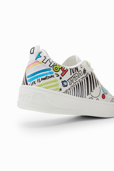 Sneakers retro ilustraciones arty | Desigual