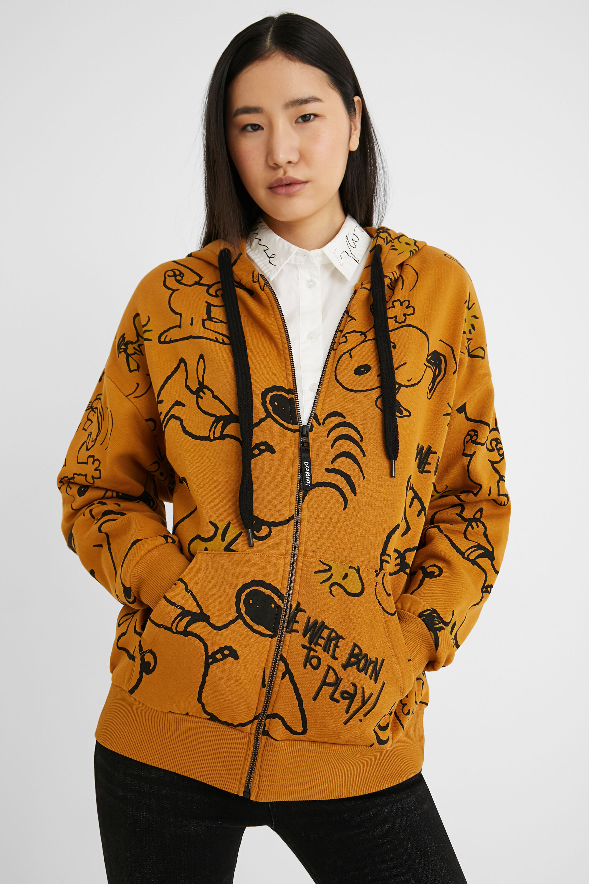 Oversized Snoopy sweatshirt jacket