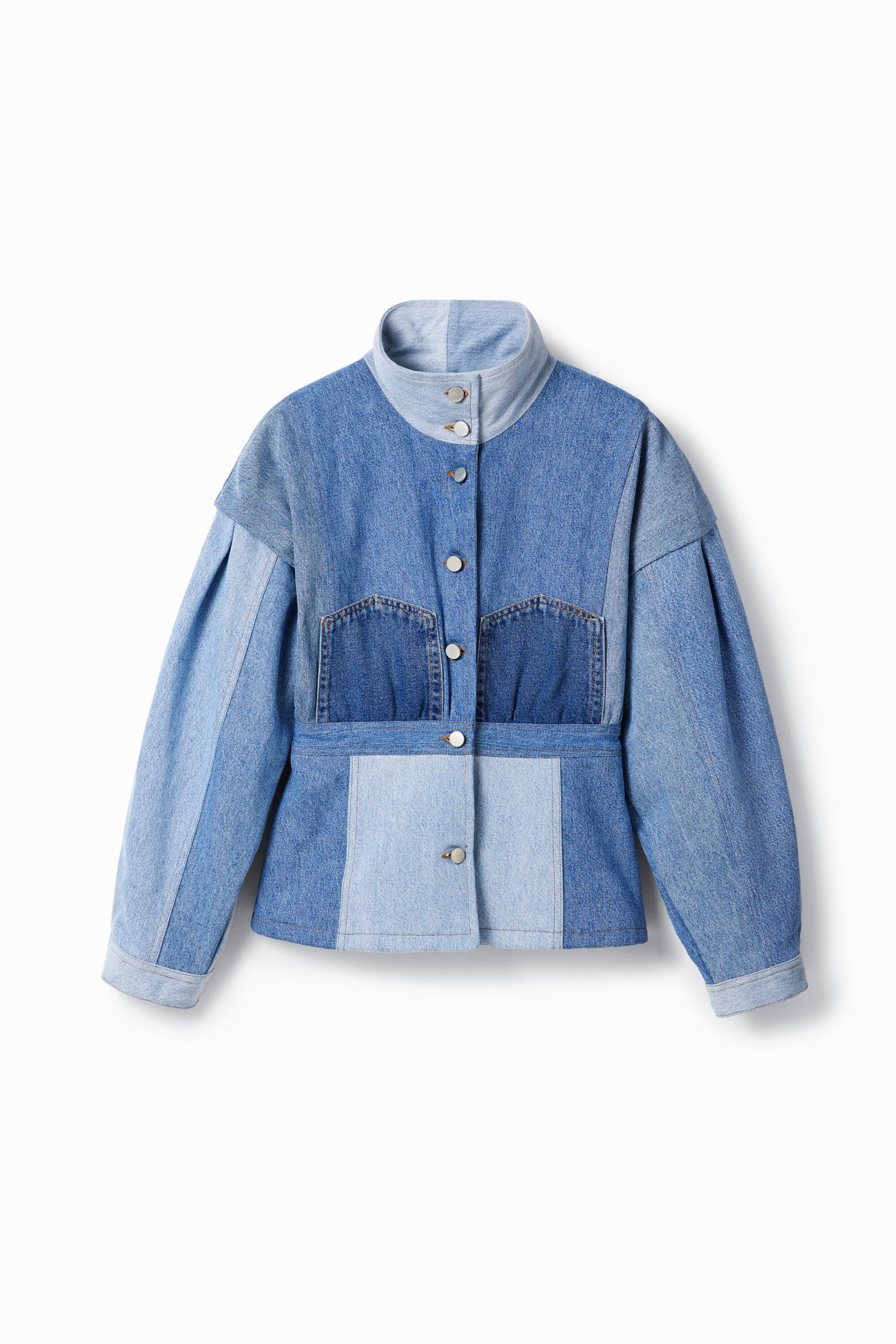 Veste en jean upcyclee Maitrepierre Desigual