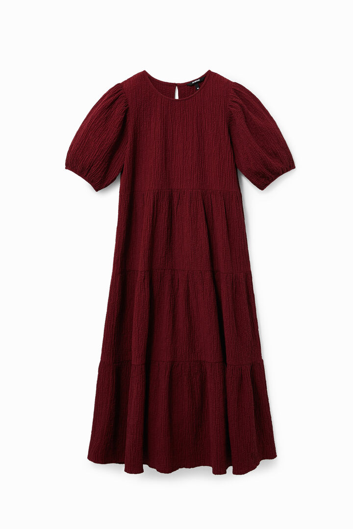 Sukienka średniej długości z teksturowanej tkaniny