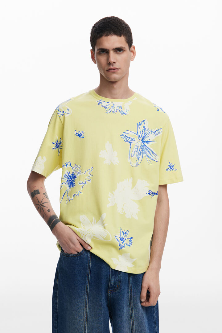 Short-sleeve T-shirt with leaves
