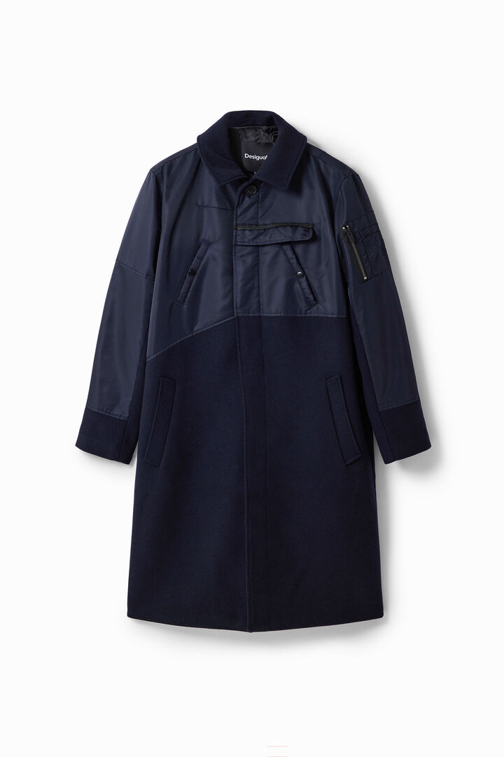 Hybrid pockets coat