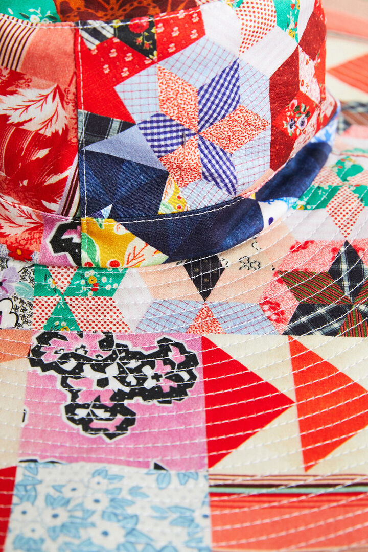 Gorro ala ancha patchwork Johnson Hartig | Desigual
