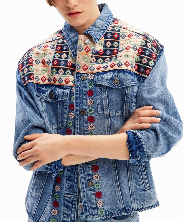 Trucker-Jeansjacke Stickereien | Desigual