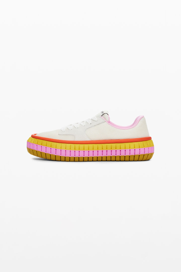 Multicolor sole sneaker