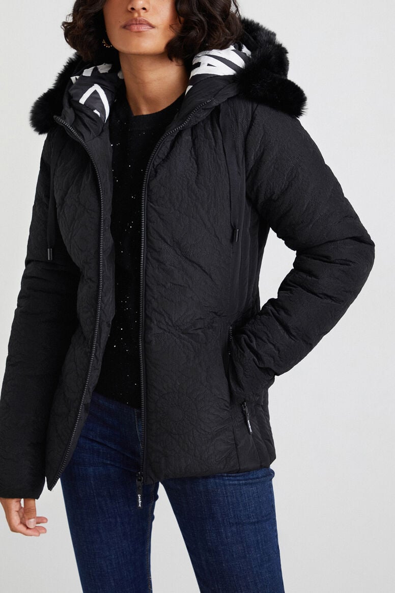 Slim padded jacket hood | Desigual