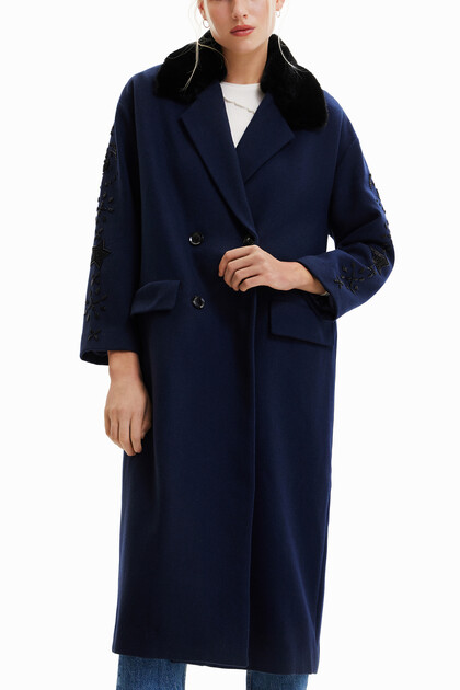 Long manteau croisé perles