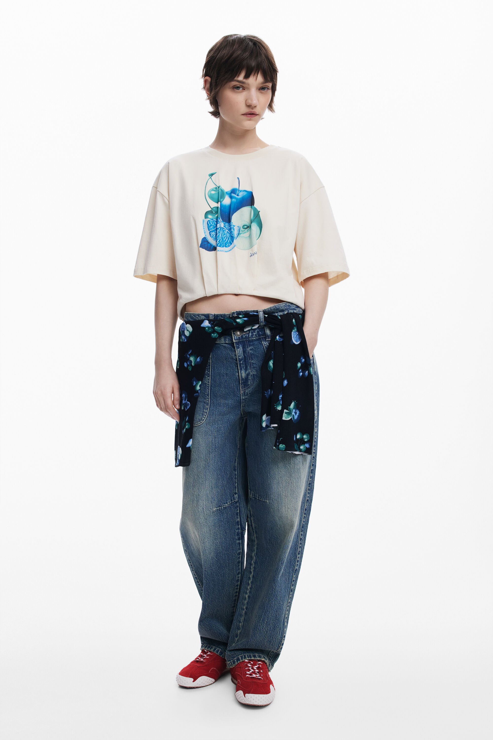 Desigual フルーツ柄のパフスリーブtシャツ In White