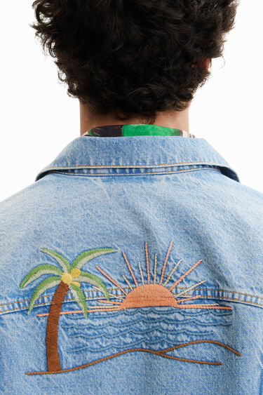 Denim truckerjack met borduursels | Desigual