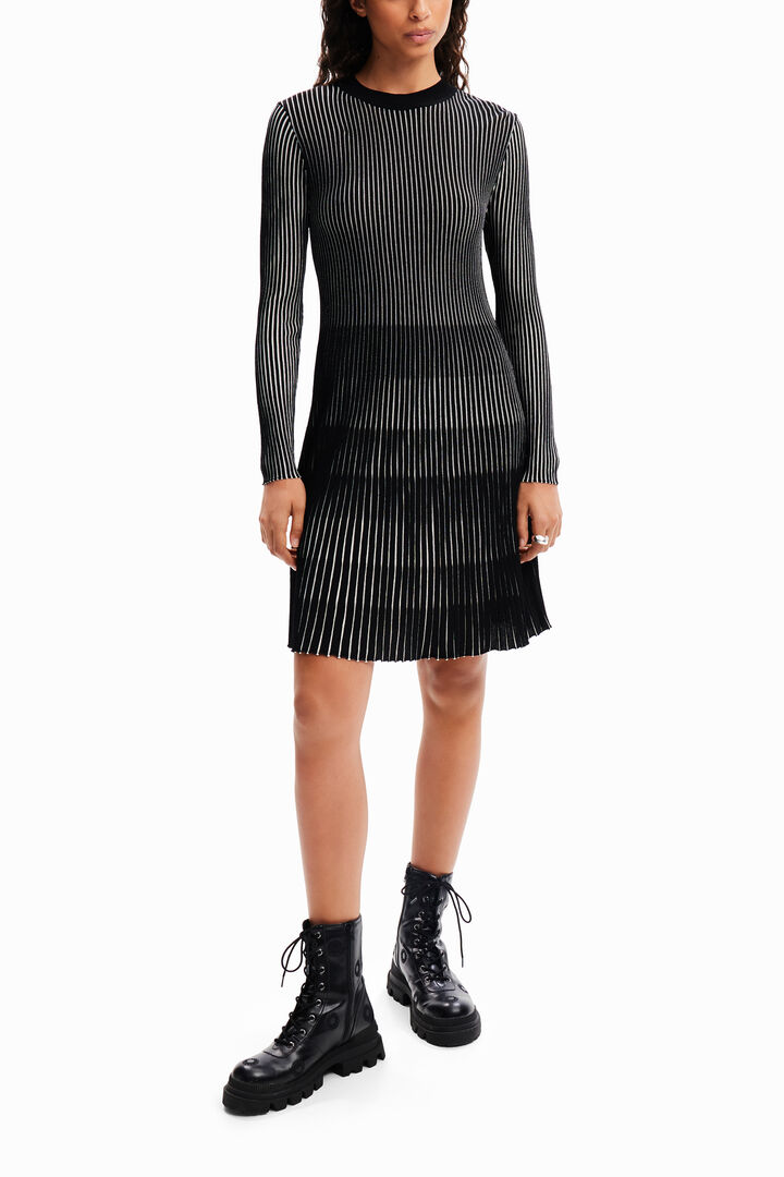 Vestido curto canelado | Desigual