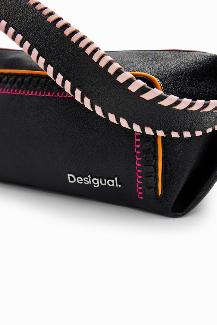 M embroidered shoulder bag | Desigual