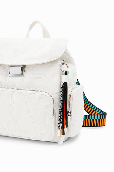 Mochila mediana bordado suizo | Desigual