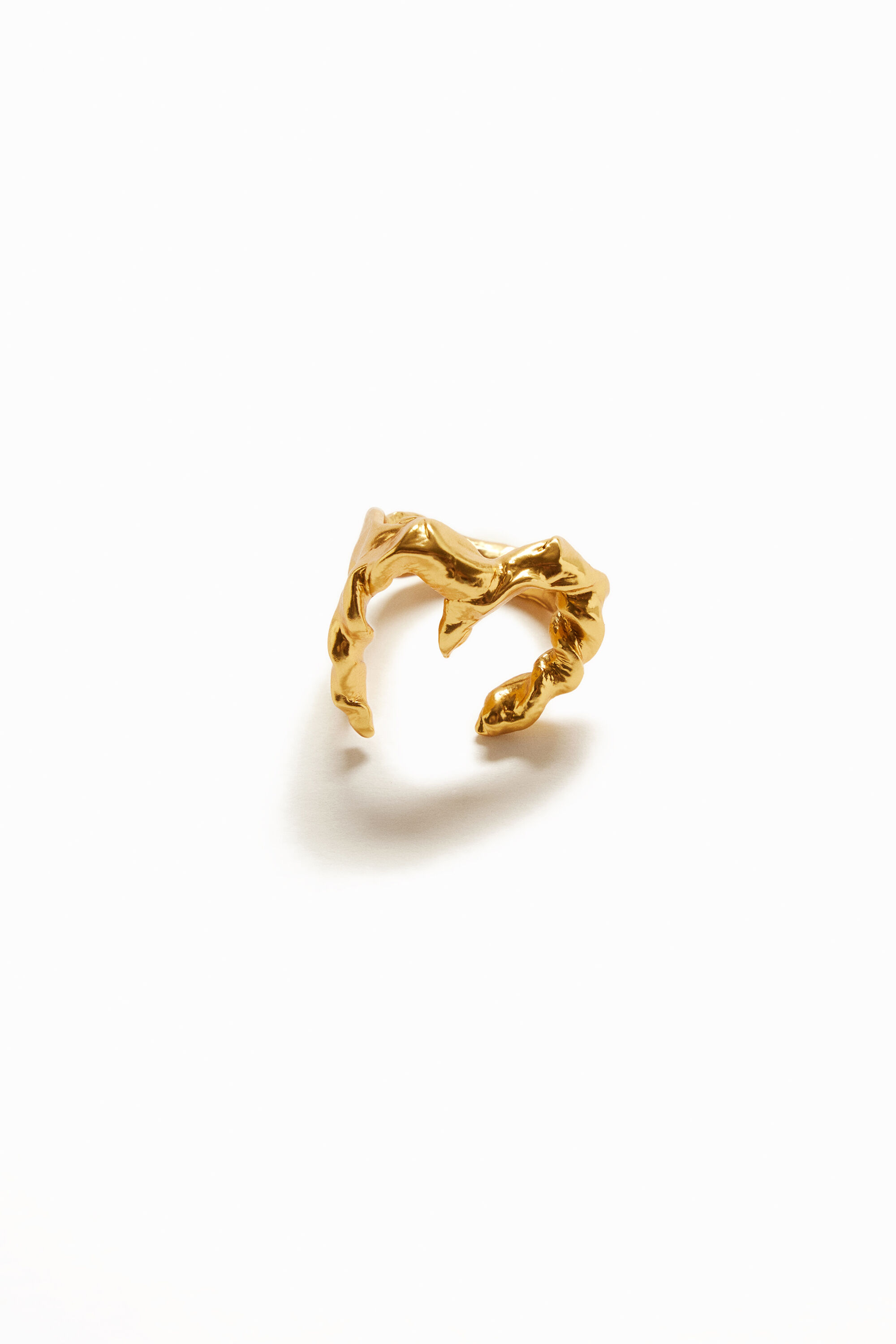 Zalio gold plated letter M ring - MATERIAL FINISHES - L