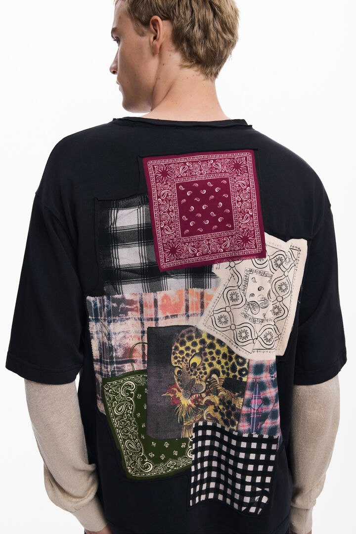 T-shirt with bird patches | Desigual