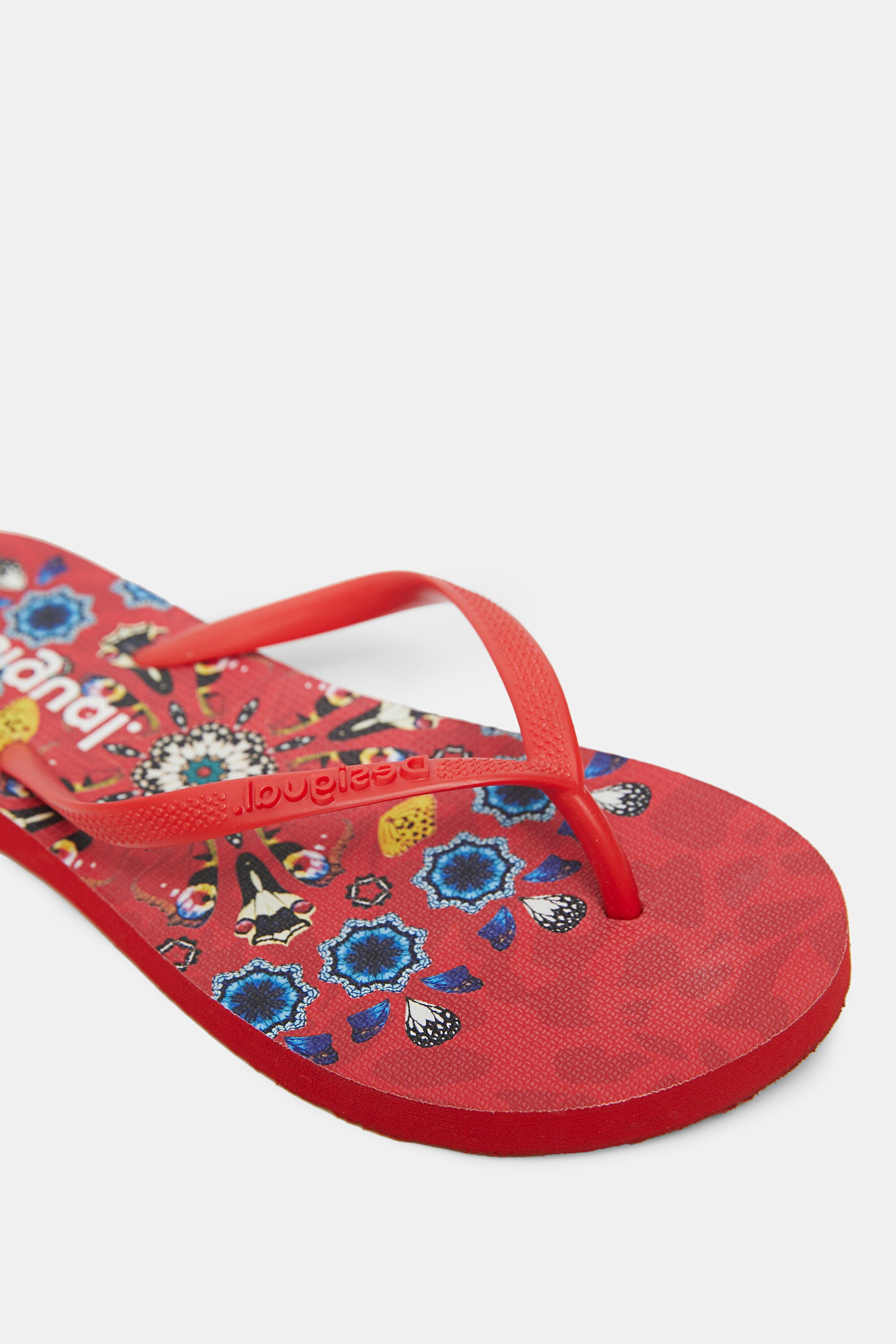 Desigual store flip flops