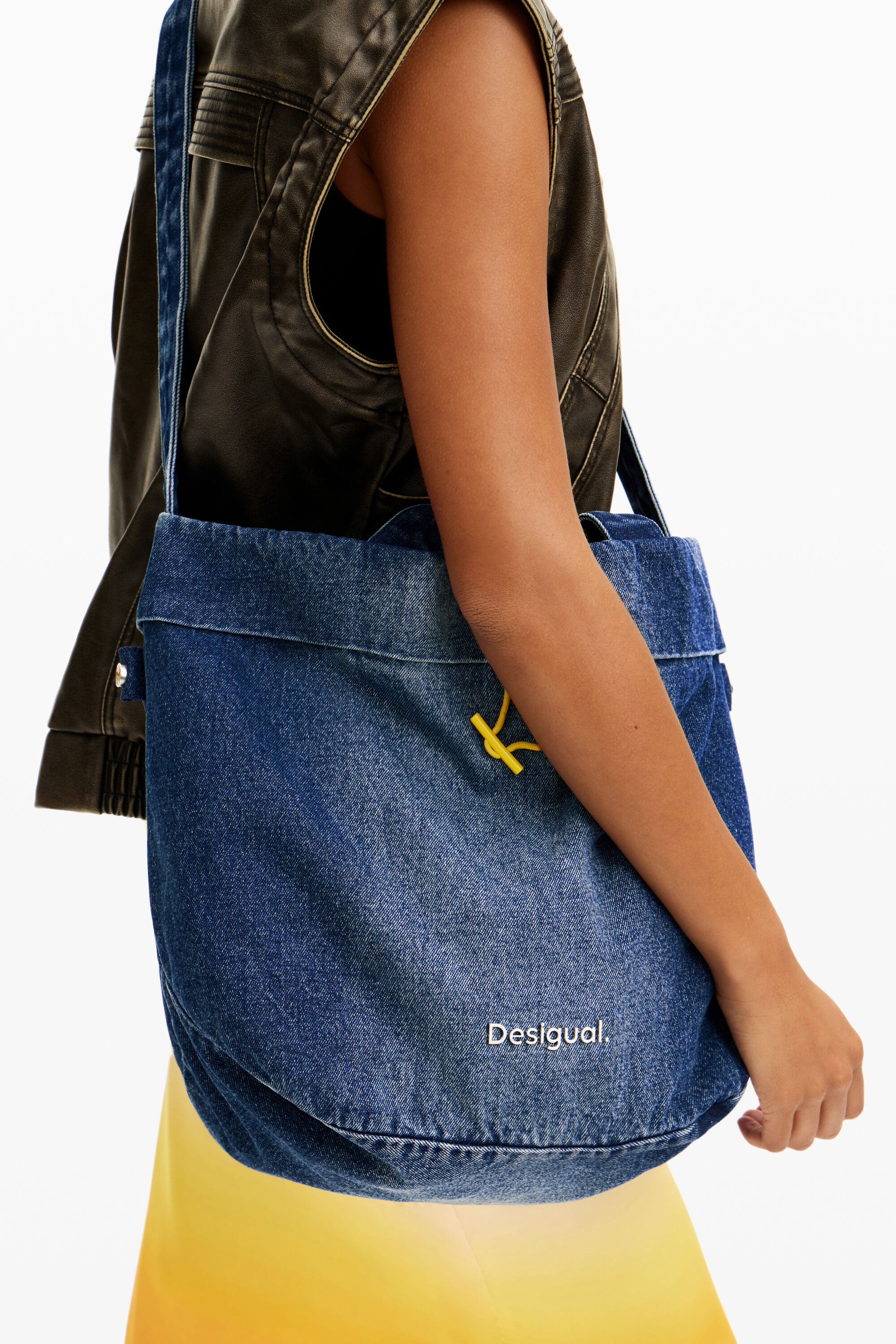 Reversible denim outlet