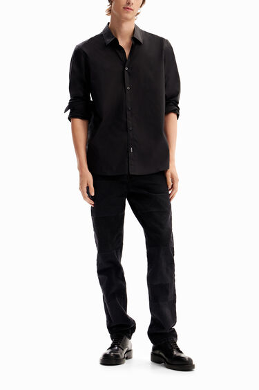 Camisa básica detalles contraste | Desigual