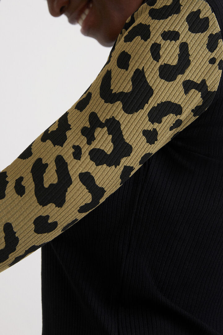 T-shirt slim animal print | Desigual