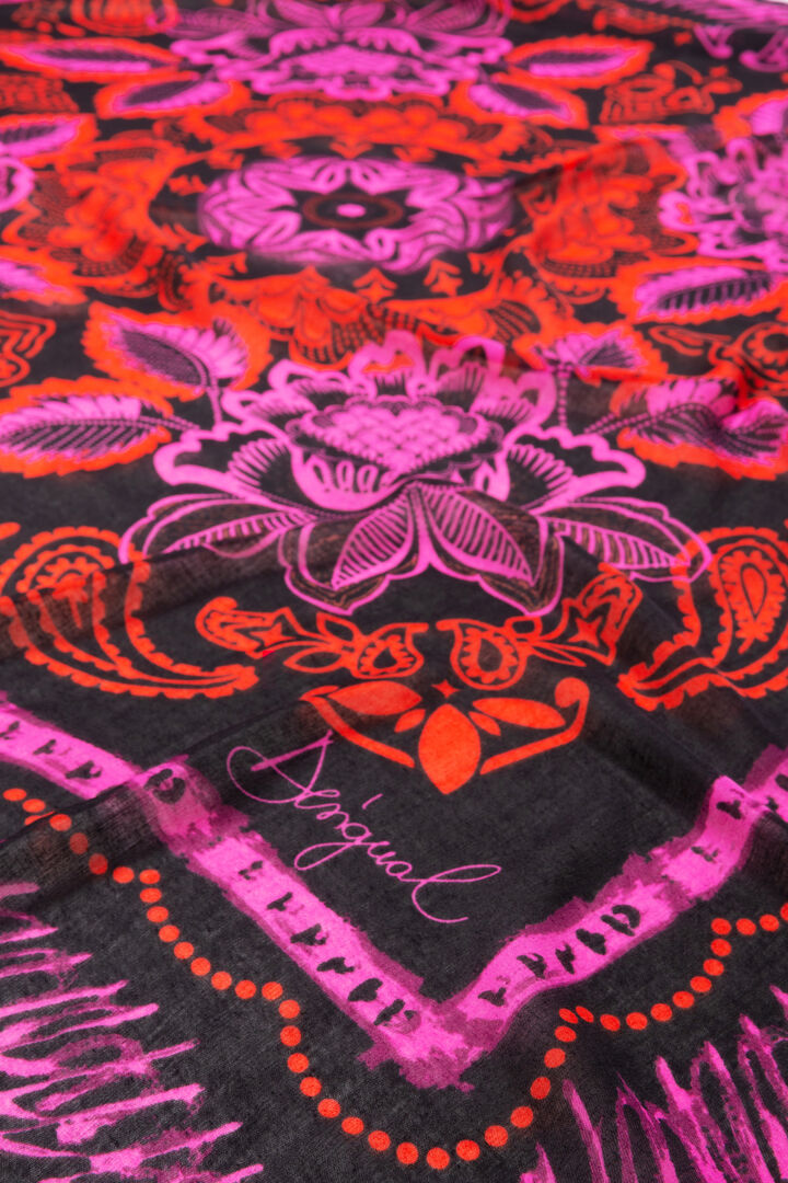 Galactic floral print rectangular scarf | Desigual