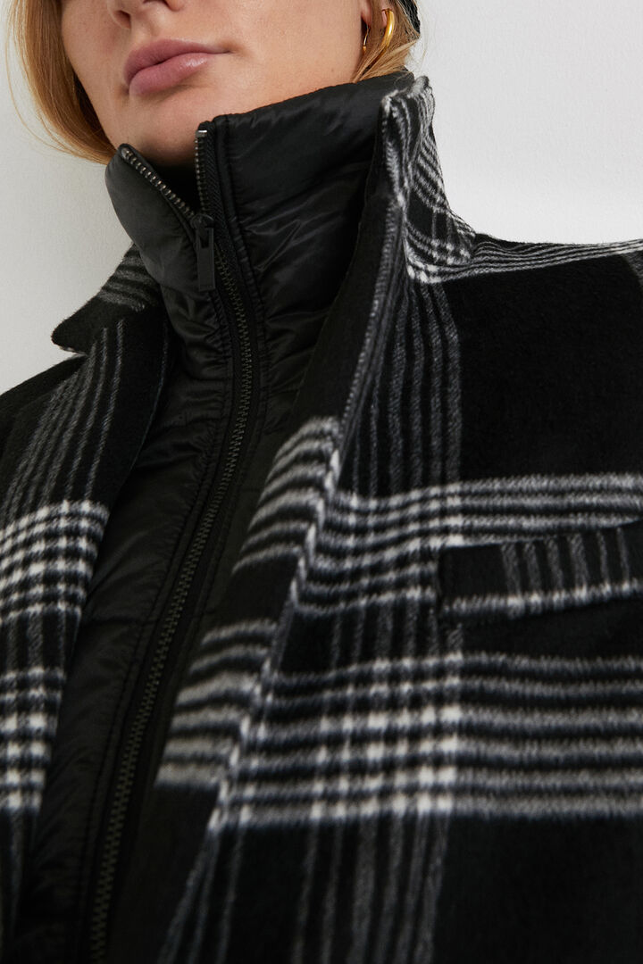 Long coat padded inner lining | Desigual