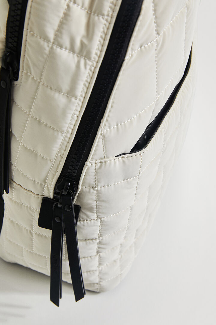Lightweight quilted backpack | Desigual