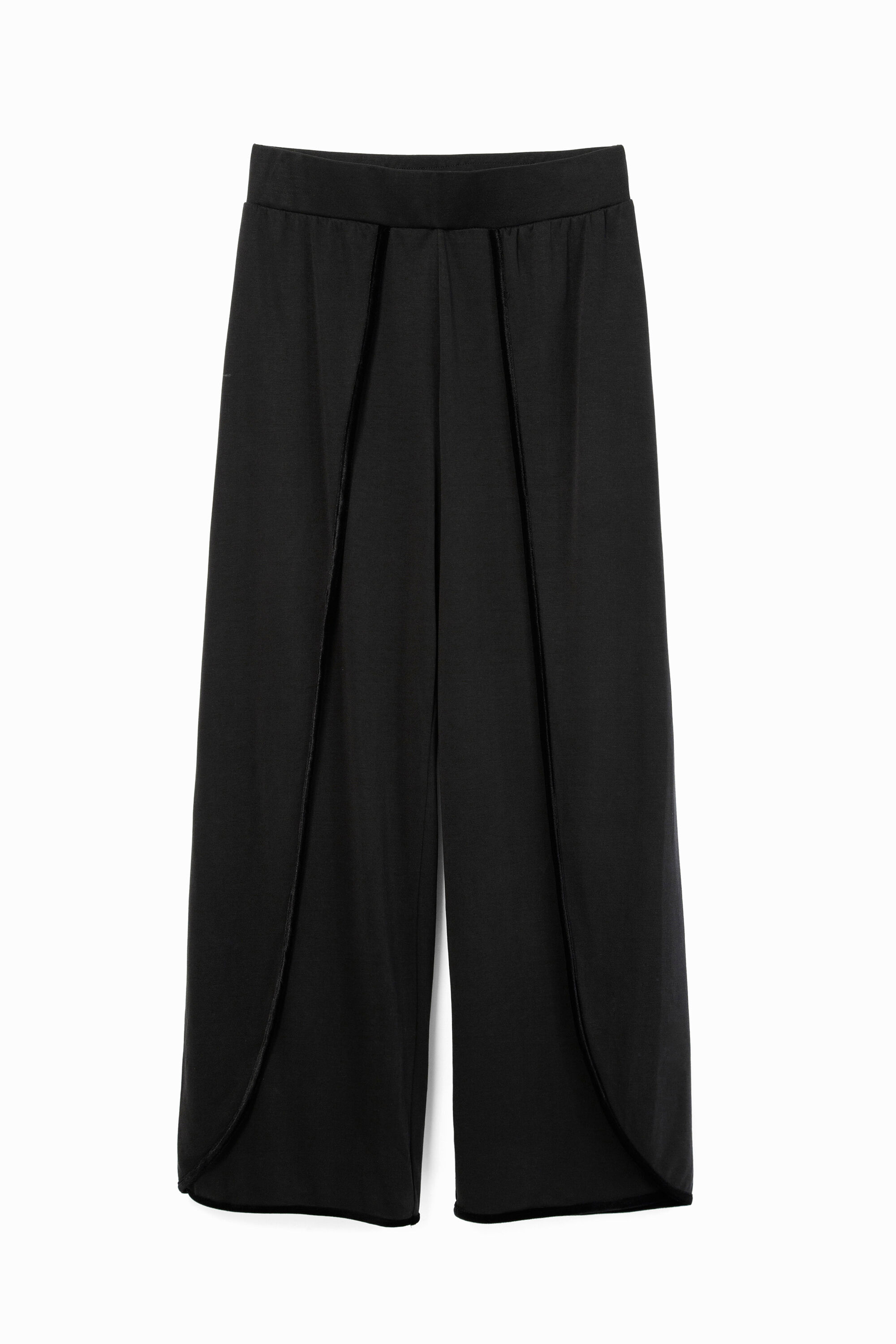 Cropped trousers openings