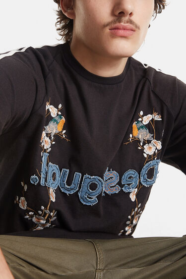 Japanese-inspired T-shirt and logo | Desigual