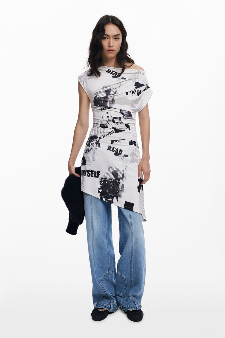 2-in-1 newspaper dress | Desigual