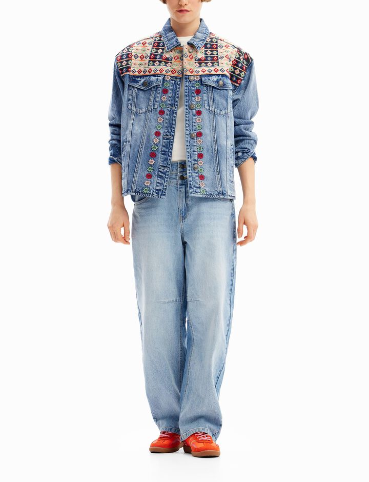 Trucker-Jeansjacke Stickereien | Desigual