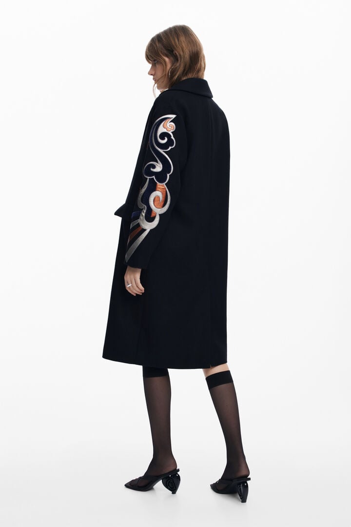 Abrigo mangas estampadas | Desigual