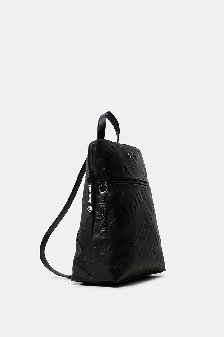 Mochila cuadrada logo relieve | Desigual