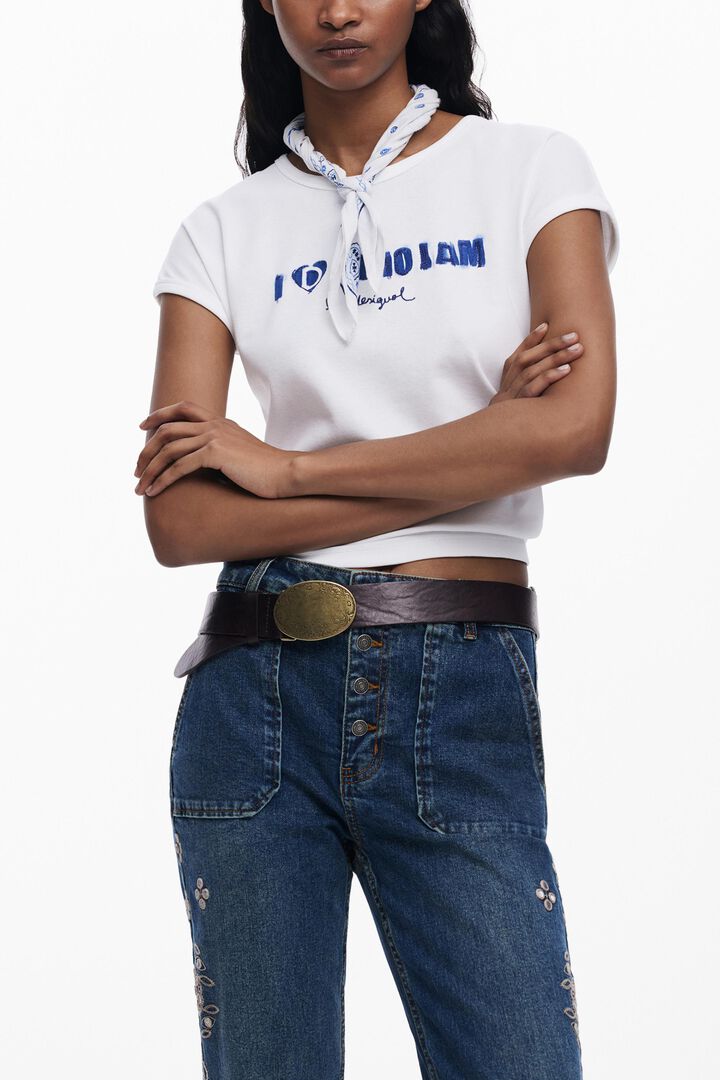 Who I AmのTシャツ