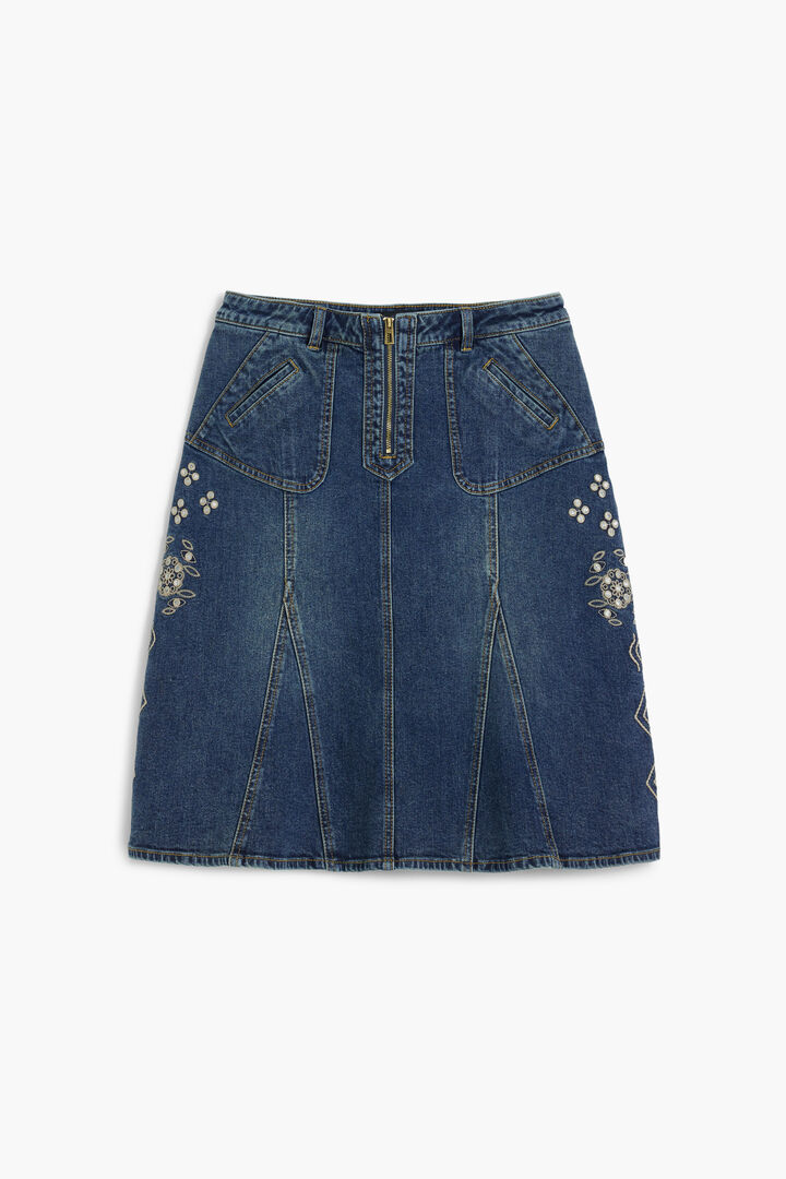 Embroidered denim skirt
