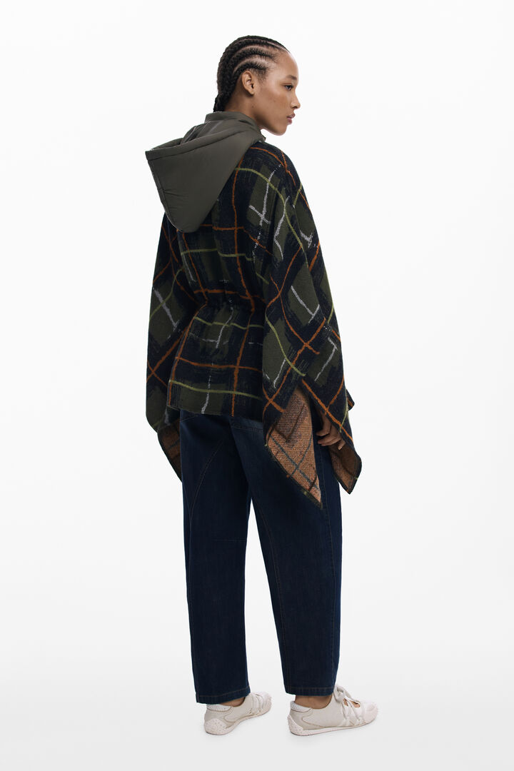 Poncho à carreaux avec capuche matelassée | Desigual