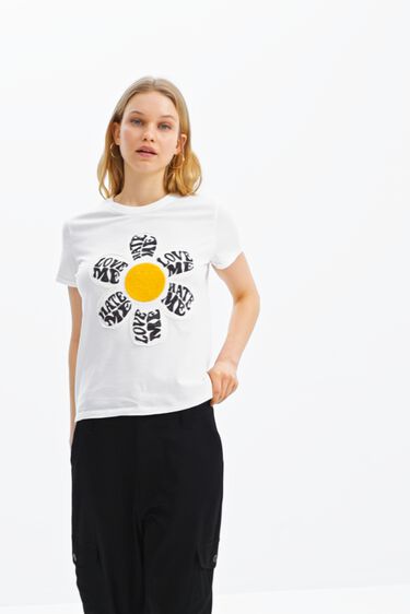 Camiseta parche margarita | Desigual