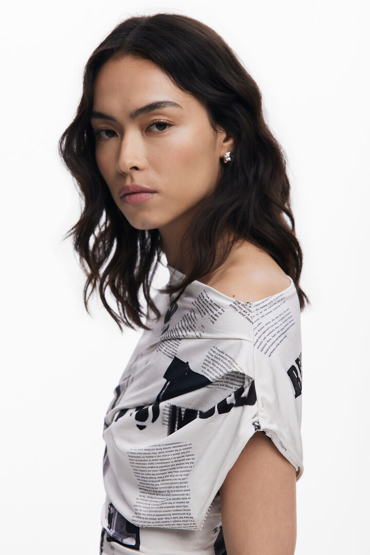 2-in-1 newspaper dress | Desigual
