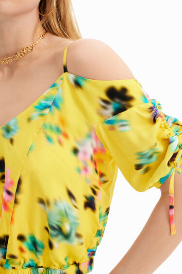 Brusa curta frunzit flors | Desigual