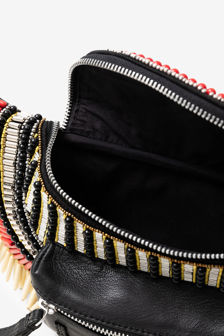 Bum bag Masai inspiration and LOVE | Desigual