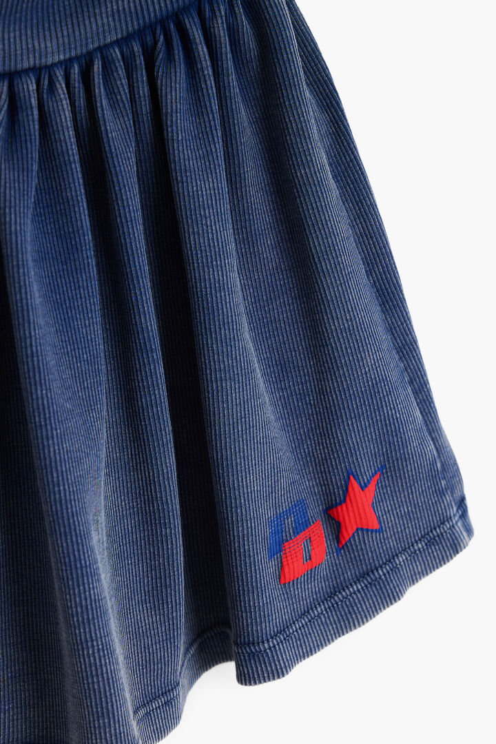 Short flared skirt